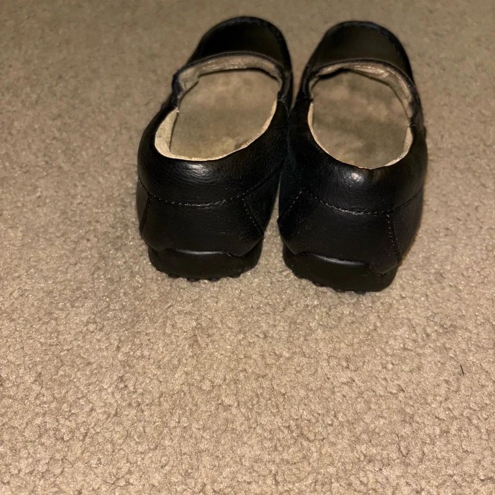 Brand new Children’s Place black loafers size 1.